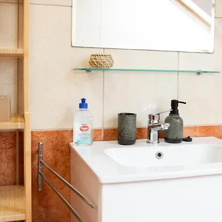 Balcony Dohany Street 公寓